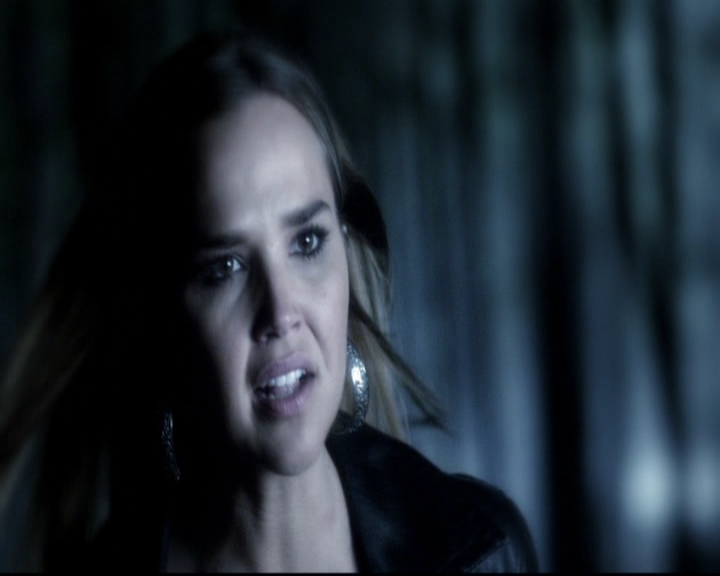 VampireDiariesWorld-dot-org_5x22Home1804.jpg
