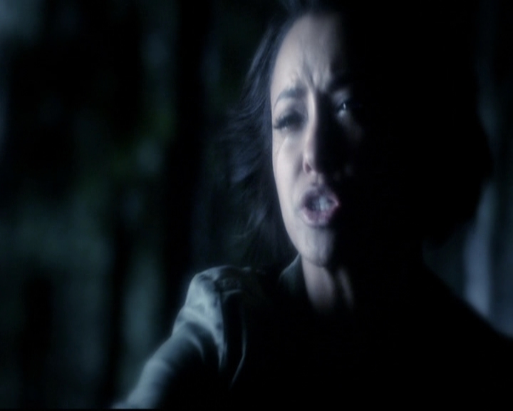 VampireDiariesWorld-dot-org_5x22Home1810.jpg