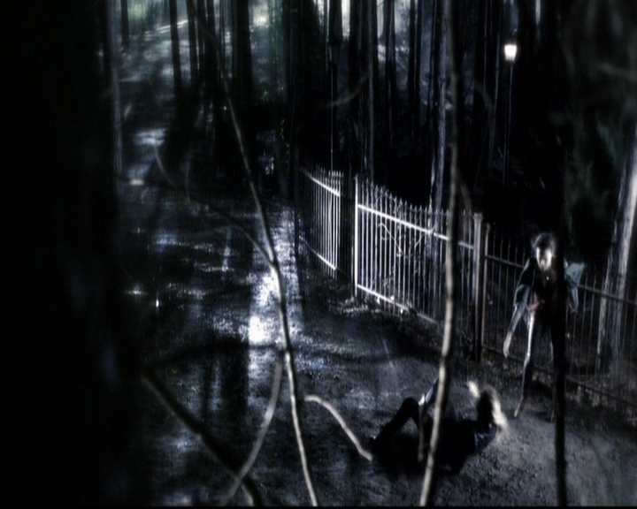 VampireDiariesWorld-dot-org_5x22Home1826.jpg