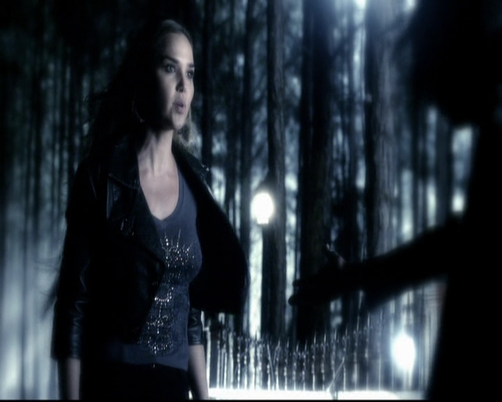 VampireDiariesWorld-dot-org_5x22Home1832.jpg