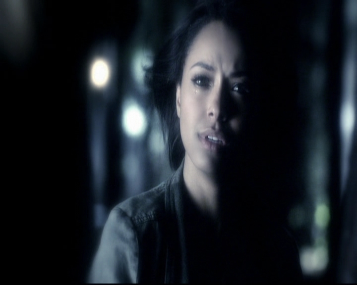 VampireDiariesWorld-dot-org_5x22Home1840.jpg
