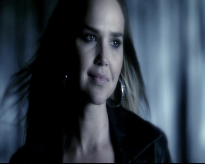 VampireDiariesWorld-dot-org_5x22Home1844.jpg
