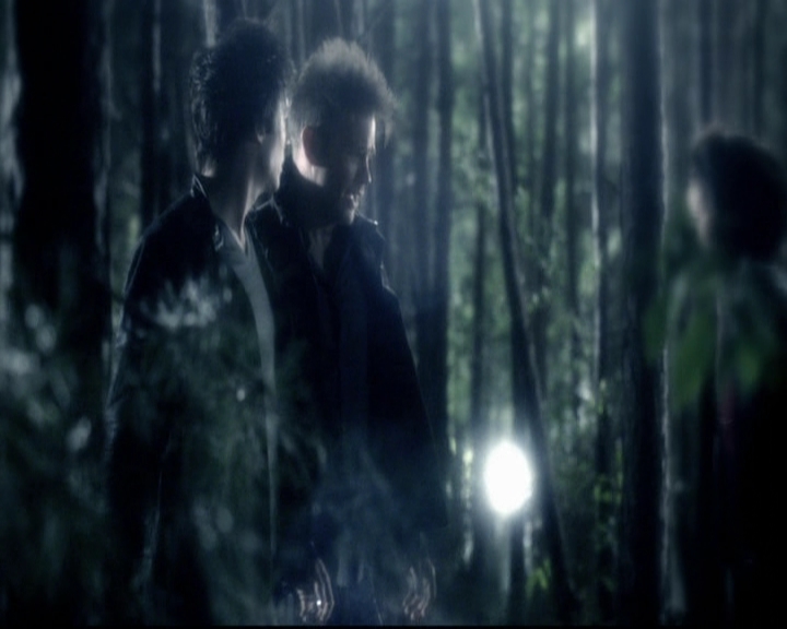 VampireDiariesWorld-dot-org_5x22Home1873.jpg