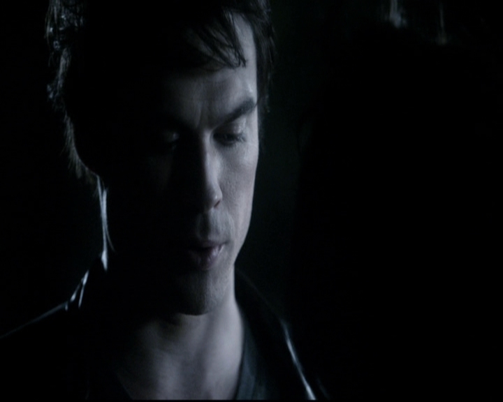 VampireDiariesWorld-dot-org_5x22Home1910.jpg