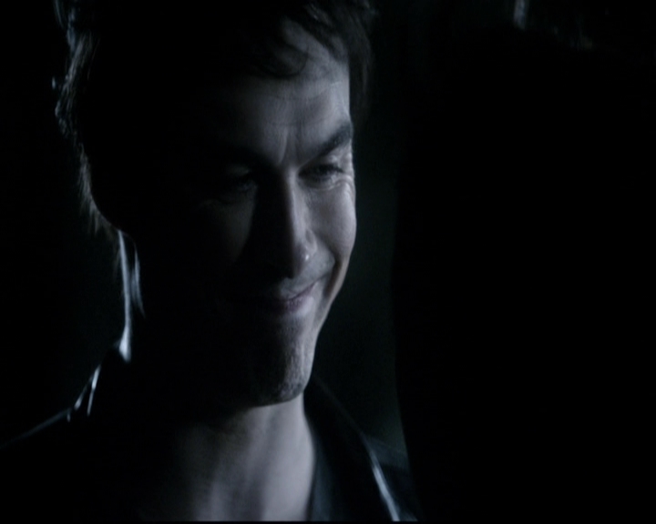 VampireDiariesWorld-dot-org_5x22Home1911.jpg
