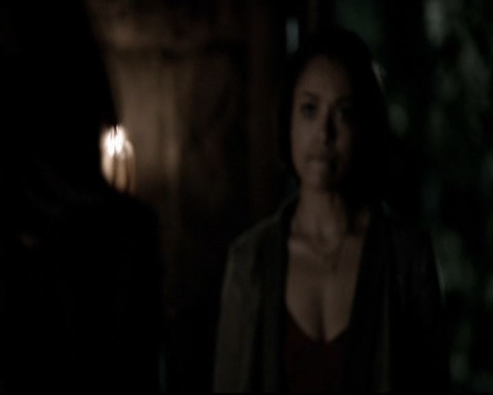 VampireDiariesWorld-dot-org_5x22Home1924.jpg