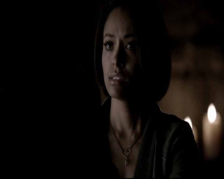 VampireDiariesWorld-dot-org_5x22Home1932.jpg