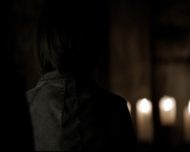 VampireDiariesWorld-dot-org_5x22Home1969.jpg