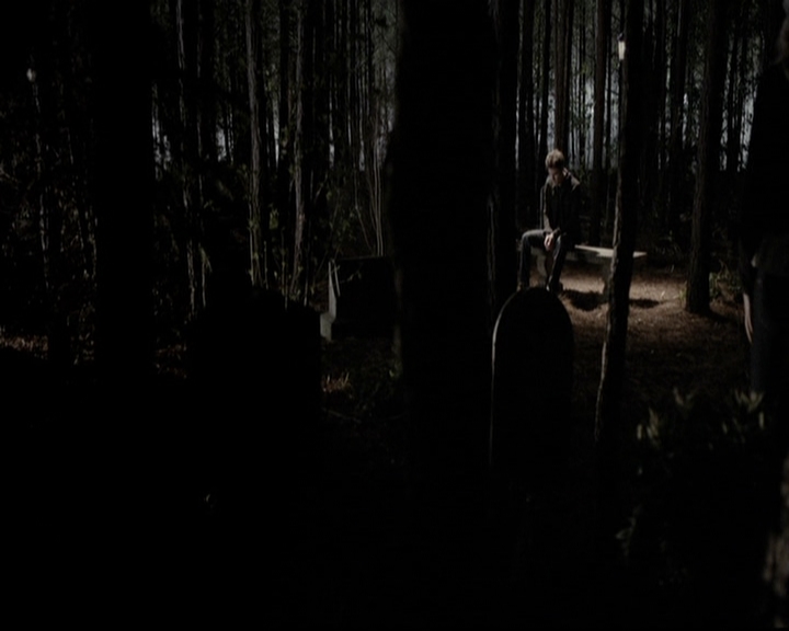 VampireDiariesWorld-dot-org_5x22Home1977.jpg