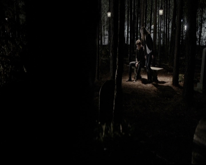 VampireDiariesWorld-dot-org_5x22Home1984.jpg