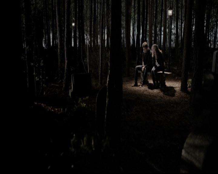 VampireDiariesWorld-dot-org_5x22Home1986.jpg
