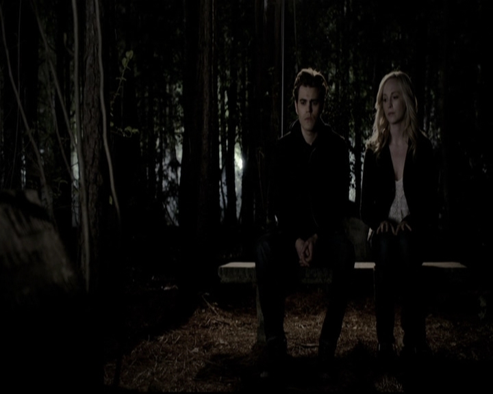 VampireDiariesWorld-dot-org_5x22Home1989.jpg