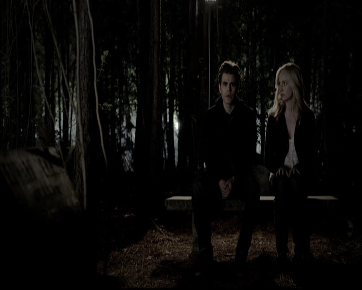 VampireDiariesWorld-dot-org_5x22Home1996.jpg