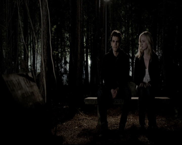 VampireDiariesWorld-dot-org_5x22Home1998.jpg