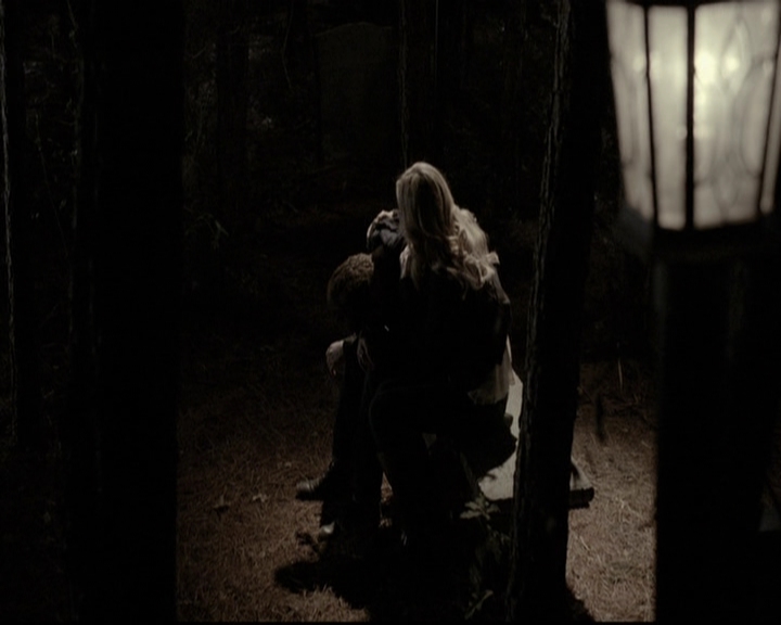 VampireDiariesWorld-dot-org_5x22Home2031.jpg