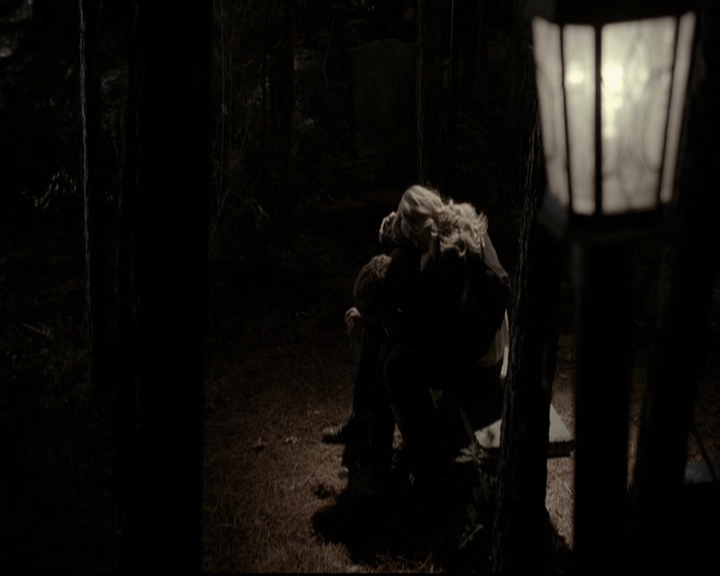 VampireDiariesWorld-dot-org_5x22Home2035.jpg