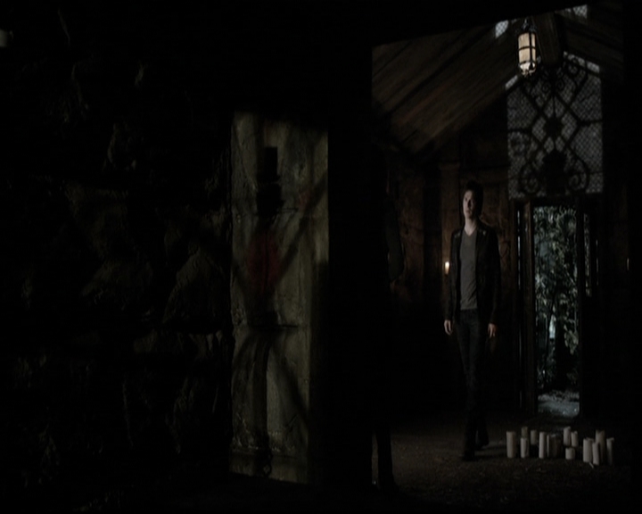 VampireDiariesWorld-dot-org_5x22Home2043.jpg