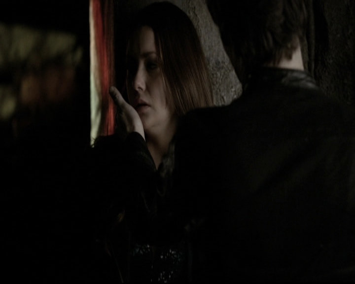 VampireDiariesWorld-dot-org_5x22Home2050.jpg