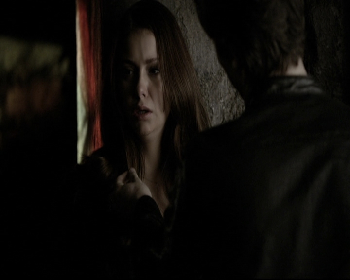 VampireDiariesWorld-dot-org_5x22Home2052.jpg