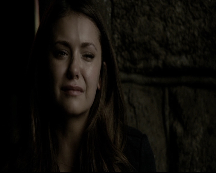 VampireDiariesWorld-dot-org_5x22Home2126.jpg