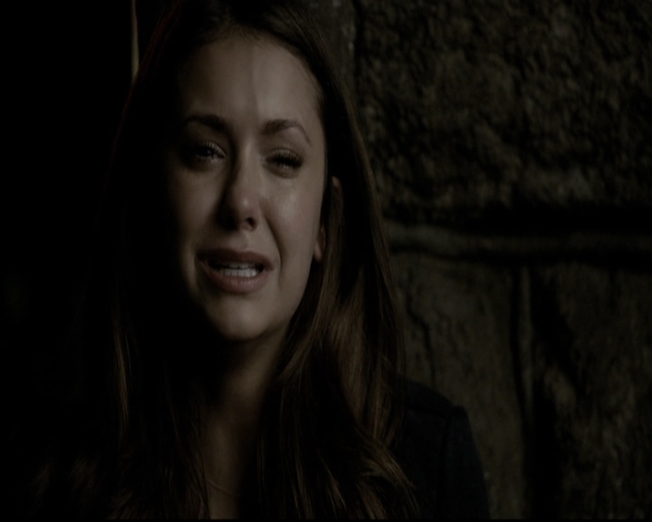 VampireDiariesWorld-dot-org_5x22Home2127.jpg