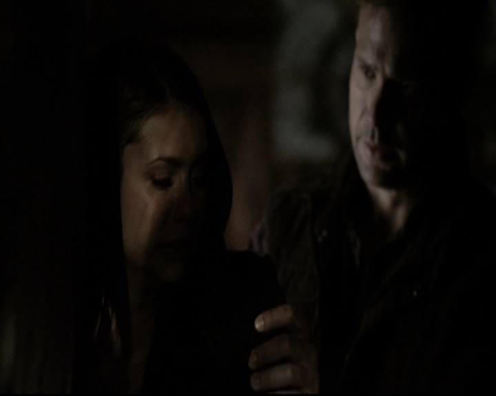 VampireDiariesWorld-dot-org_5x22Home2224.jpg