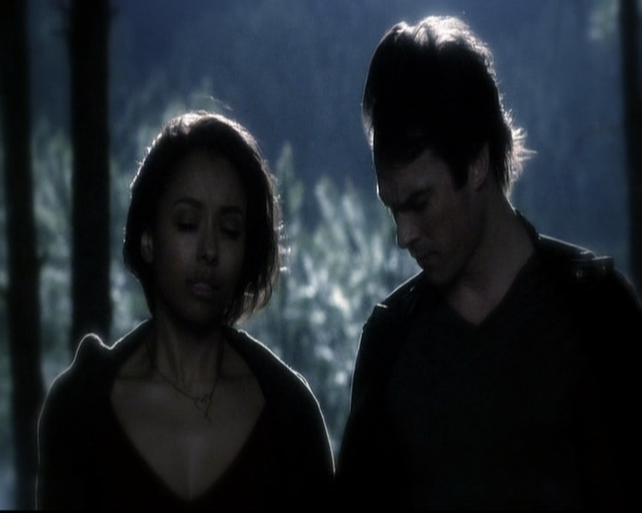 VampireDiariesWorld-dot-org_5x22Home2298.jpg