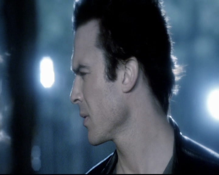 VampireDiariesWorld-dot-org_5x22Home2309.jpg