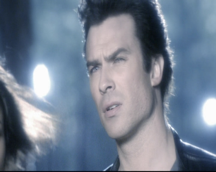 VampireDiariesWorld-dot-org_5x22Home2310.jpg