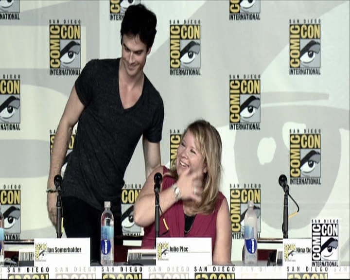 VampireDiariesWorld-dot-org_2013ComicConPanel0044.jpg