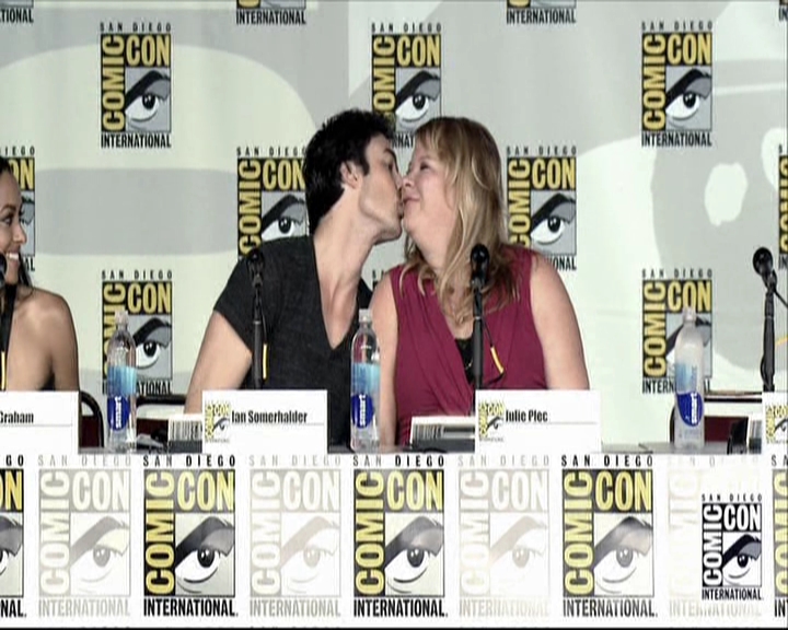 VampireDiariesWorld-dot-org_2013ComicConPanel0047.jpg
