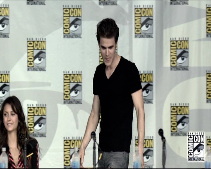 VampireDiariesWorld-dot-org_2013ComicConPanel0078.jpg