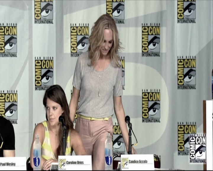 VampireDiariesWorld-dot-org_2013ComicConPanel0112.jpg