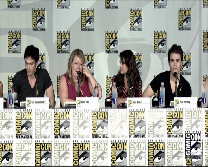 VampireDiariesWorld-dot-org_2013ComicConPanel0143.jpg