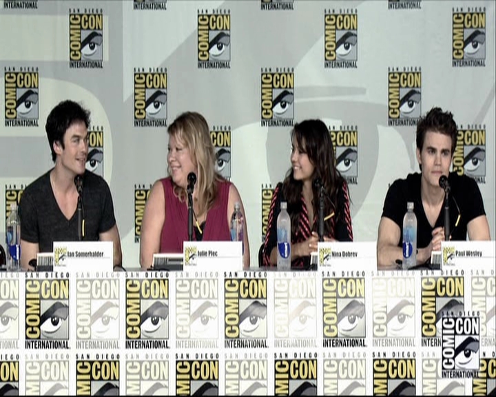 VampireDiariesWorld-dot-org_2013ComicConPanel0184.jpg VampireDiariesWorld-dot-org_2013ComicConPanel0184.jpg