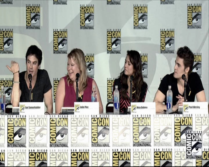 VampireDiariesWorld-dot-org_2013ComicConPanel0347.jpg VampireDiariesWorld-dot-org_2013ComicConPanel0347.jpg