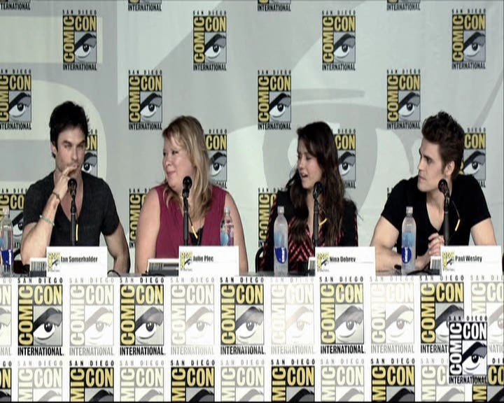 VampireDiariesWorld-dot-org_2013ComicConPanel0359.jpg VampireDiariesWorld-dot-org_2013ComicConPanel0359.jpg