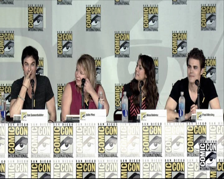 VampireDiariesWorld-dot-org_2013ComicConPanel0380.jpg