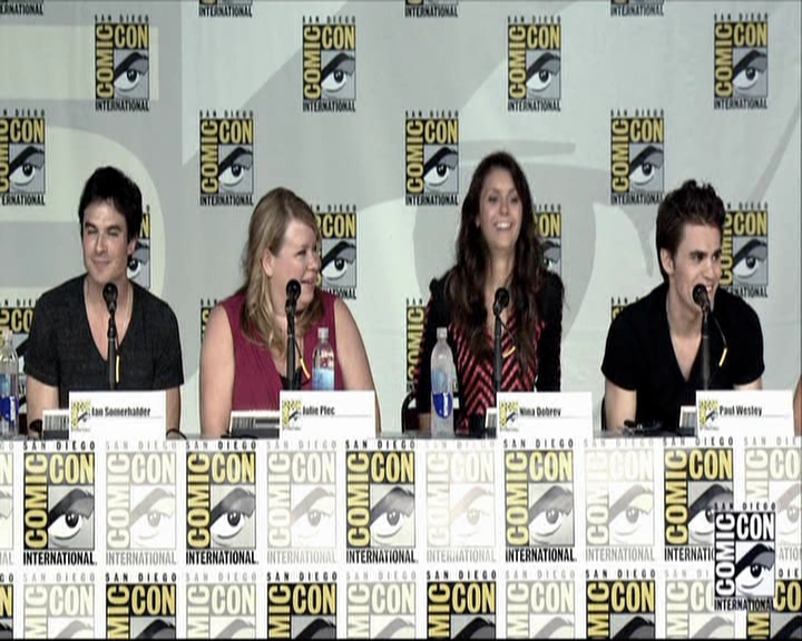 VampireDiariesWorld-dot-org_2013ComicConPanel0518.jpg VampireDiariesWorld-dot-org_2013ComicConPanel0518.jpg