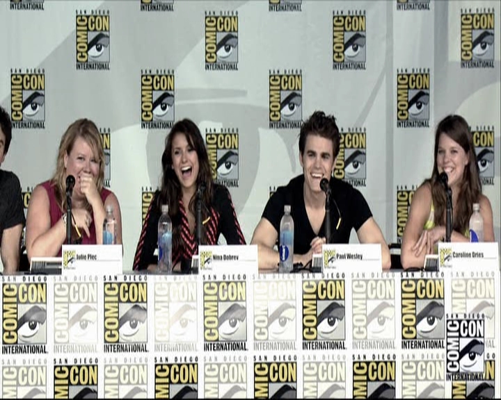 VampireDiariesWorld-dot-org_2013ComicConPanel0670.jpg