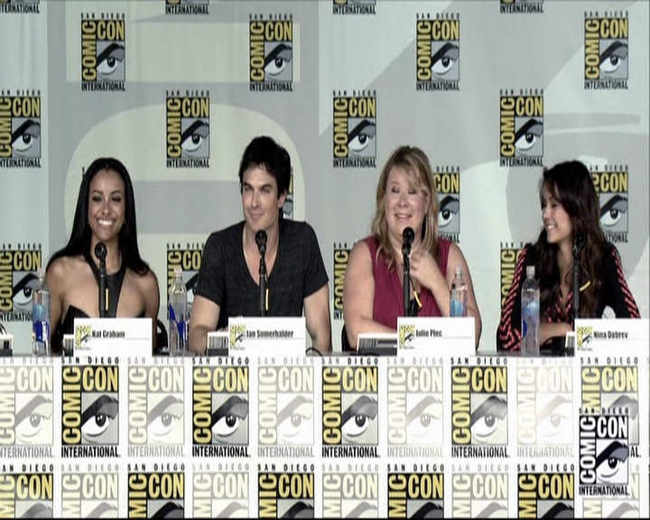 VampireDiariesWorld-dot-org_2013ComicConPanel0698.jpg VampireDiariesWorld-dot-org_2013ComicConPanel0698.jpg