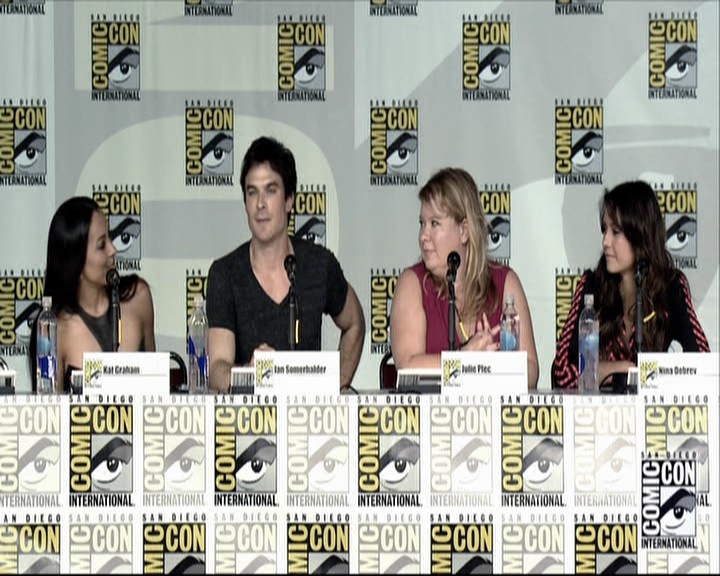 VampireDiariesWorld-dot-org_2013ComicConPanel0704.jpg