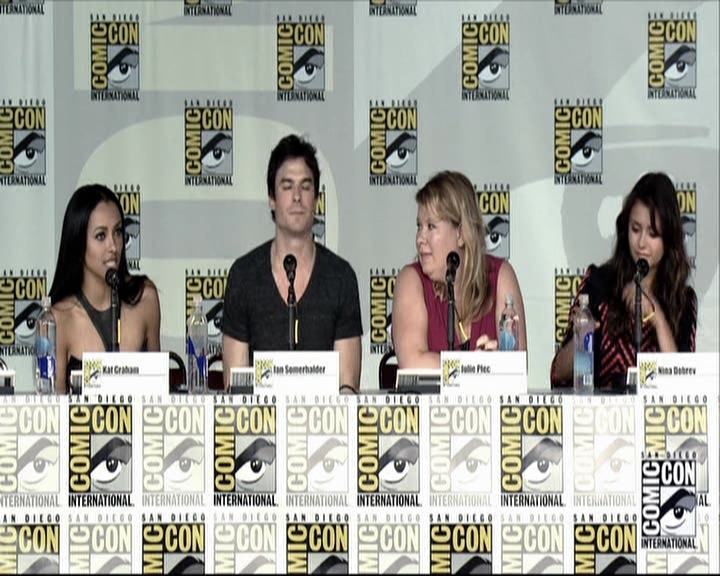 VampireDiariesWorld-dot-org_2013ComicConPanel0723.jpg