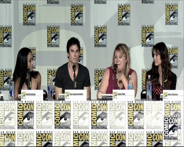 VampireDiariesWorld-dot-org_2013ComicConPanel0777.jpg