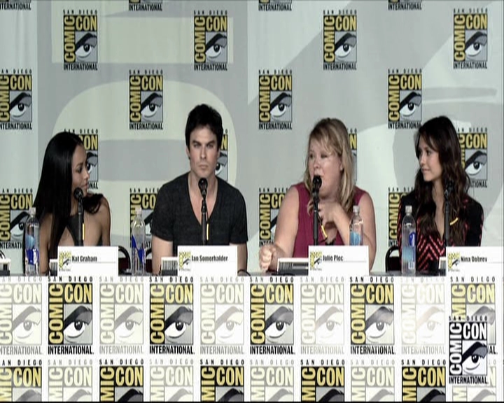 VampireDiariesWorld-dot-org_2013ComicConPanel0782.jpg
