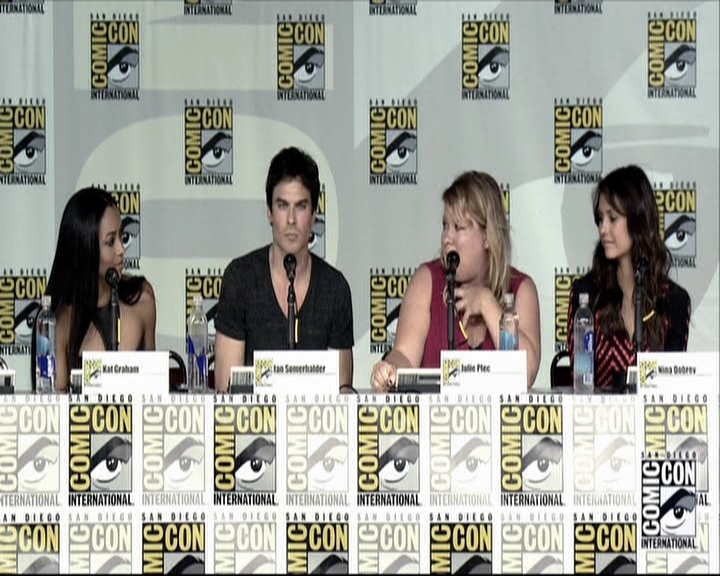 VampireDiariesWorld-dot-org_2013ComicConPanel0783.jpg