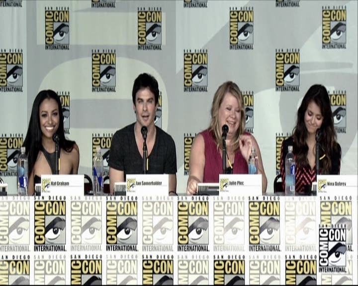 VampireDiariesWorld-dot-org_2013ComicConPanel0787.jpg