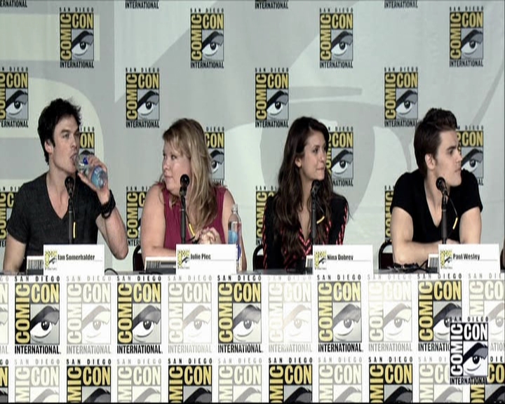 VampireDiariesWorld-dot-org_2013ComicConPanel0910.jpg VampireDiariesWorld-dot-org_2013ComicConPanel0910.jpg