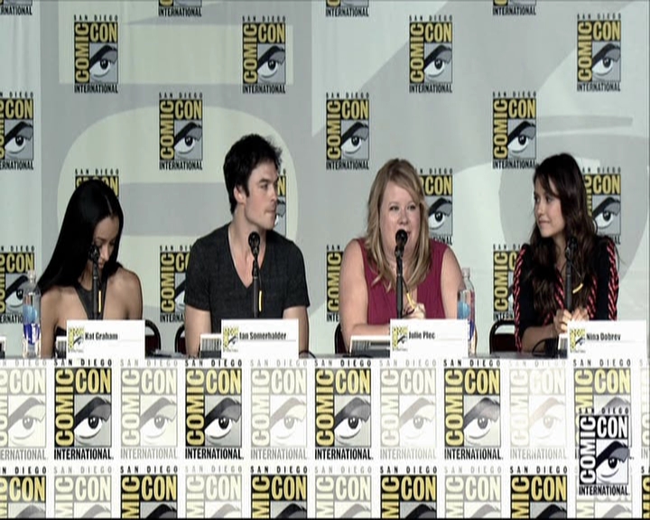 VampireDiariesWorld-dot-org_2013ComicConPanel1060.jpg
