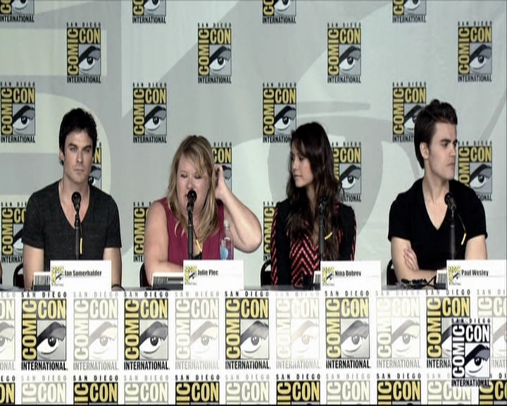 VampireDiariesWorld-dot-org_2013ComicConPanel1376.jpg